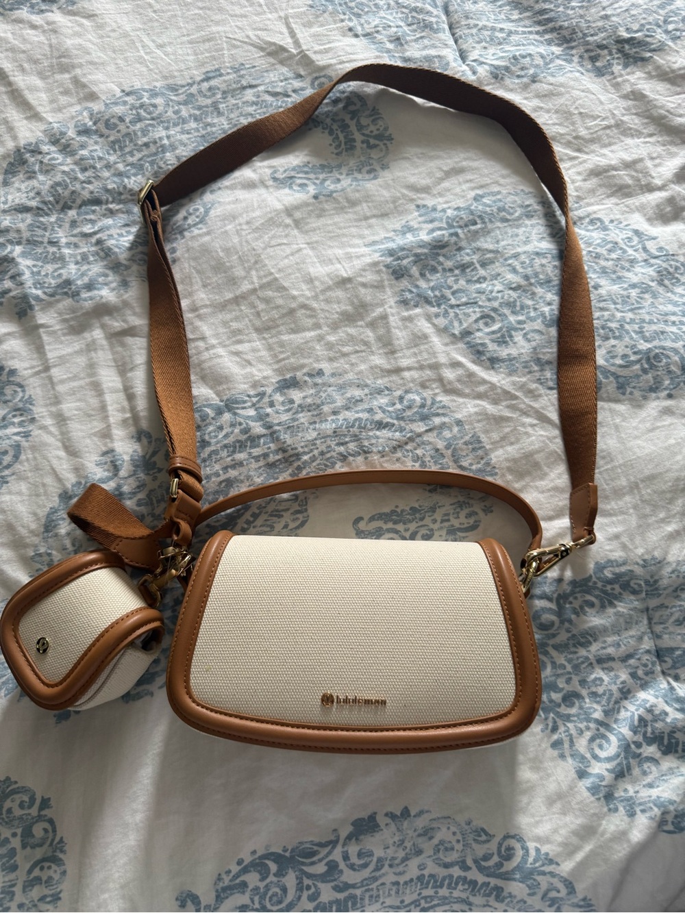 lululemon athletica Cream and Tan Crossbody Shoulder Bag